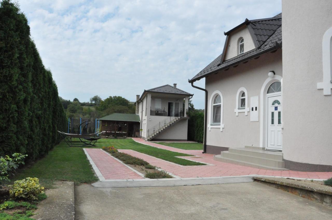Aria Apartmani Vrdnik Zewnętrze zdjęcie